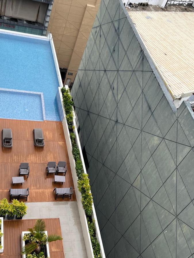 Hola! Condotel @ Inspiria Davao City Kültér fotó